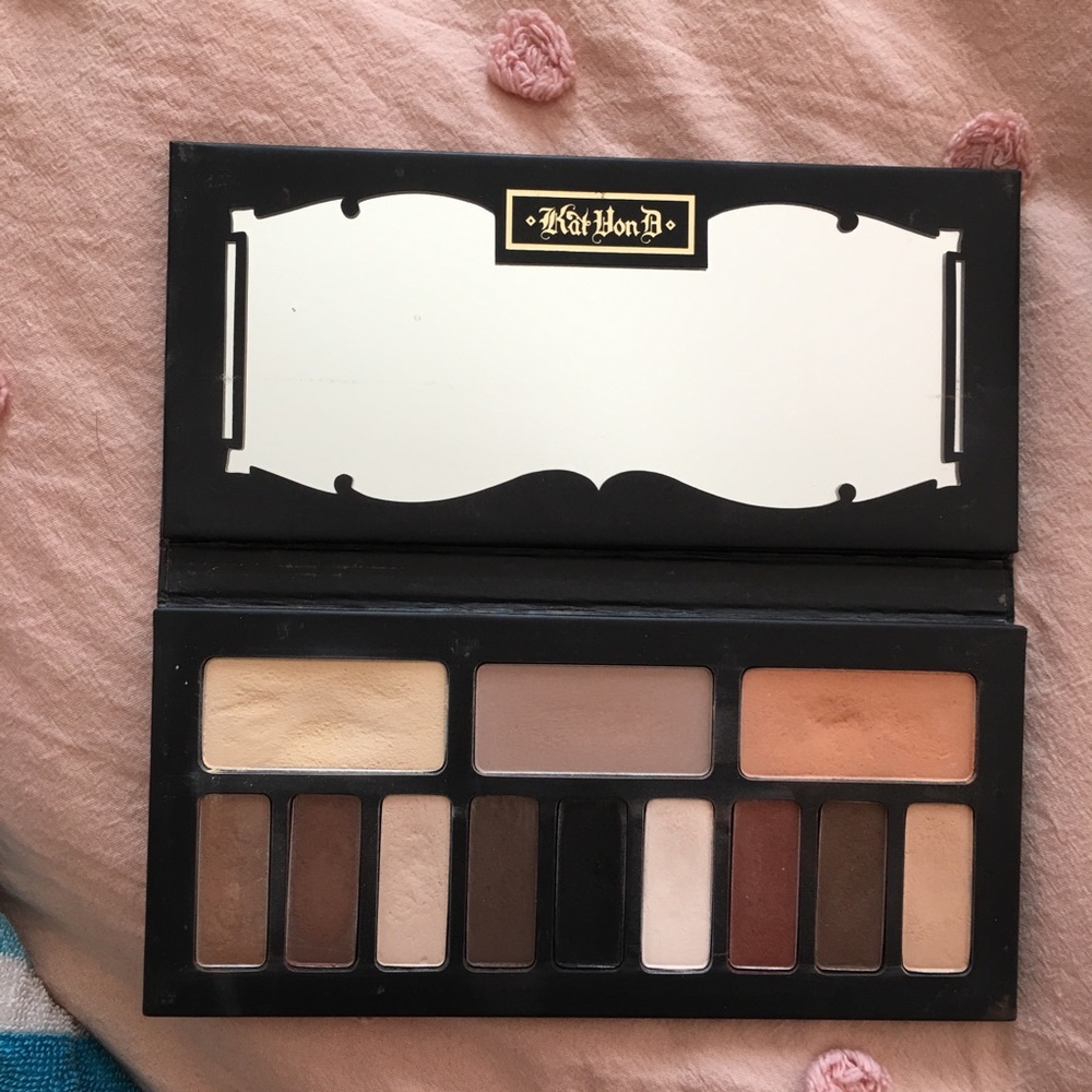 KAT VON D Shade + Light Eye Contour Palette